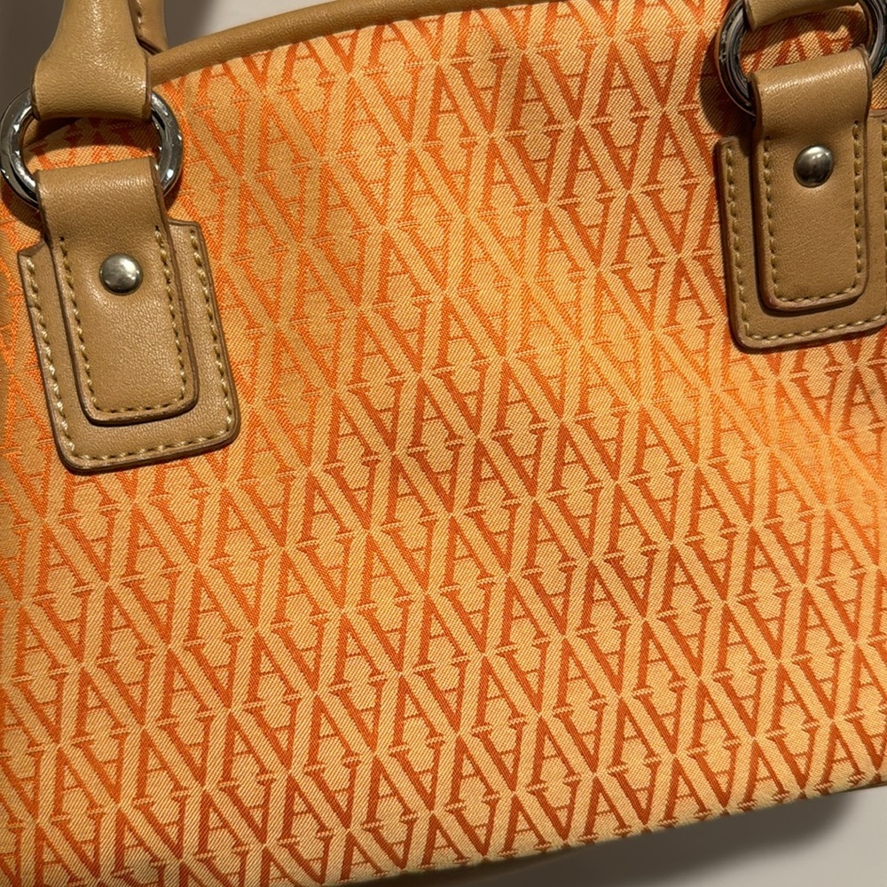 HANDBAG - Picture 4 of 9